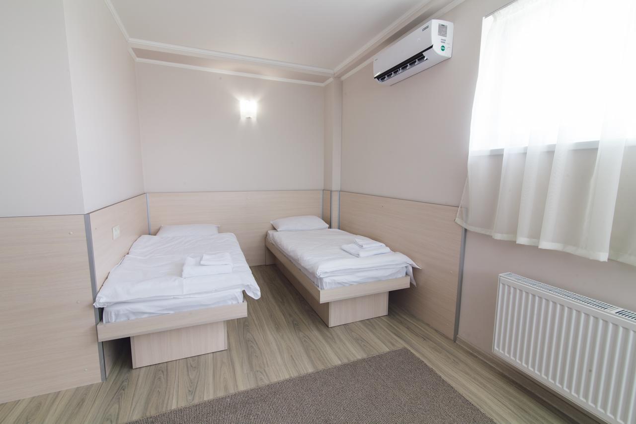 Zinedine Sport-Hotel Ужгород Екстериор снимка